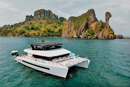 72 ft. Power Catamaran