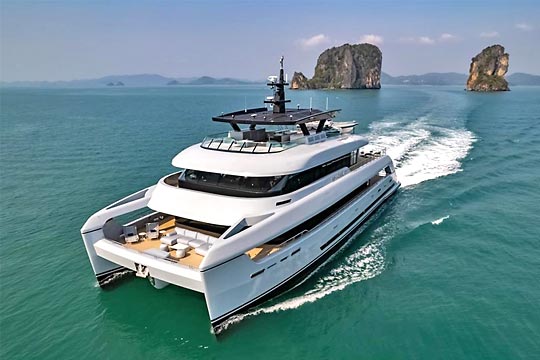 118 ft. SpaceCat Power Catamaran