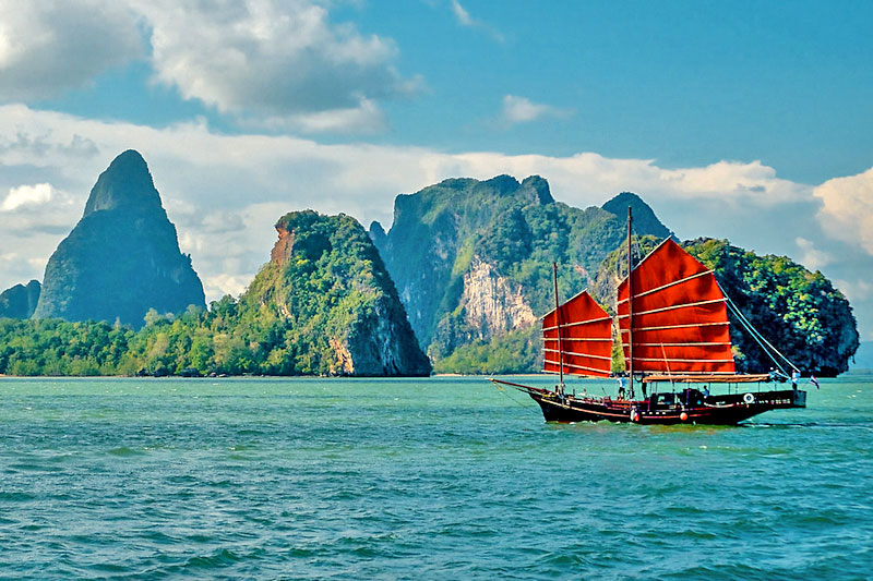 June Bahtra Sailing Junk