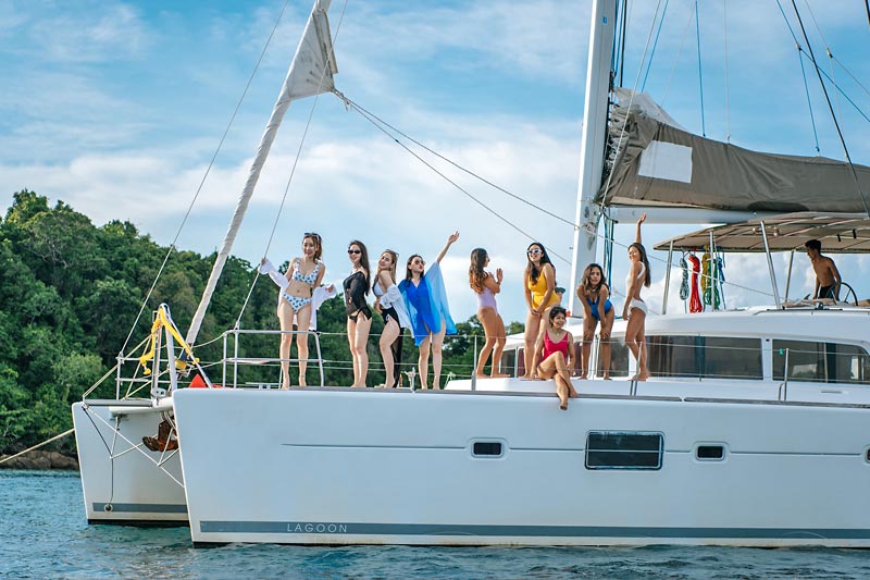 Lagoon 500 Sailing Catamaran