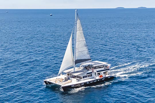 82 ft. SW Sailing Catamaran